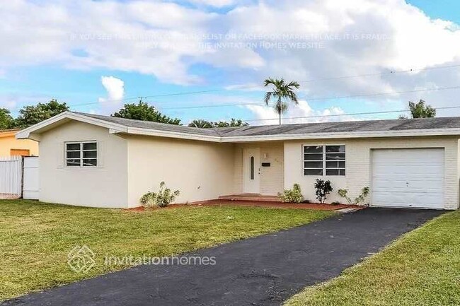 8230 NW 13th St in Pembroke Pines, FL - Building Photo - Building Photo