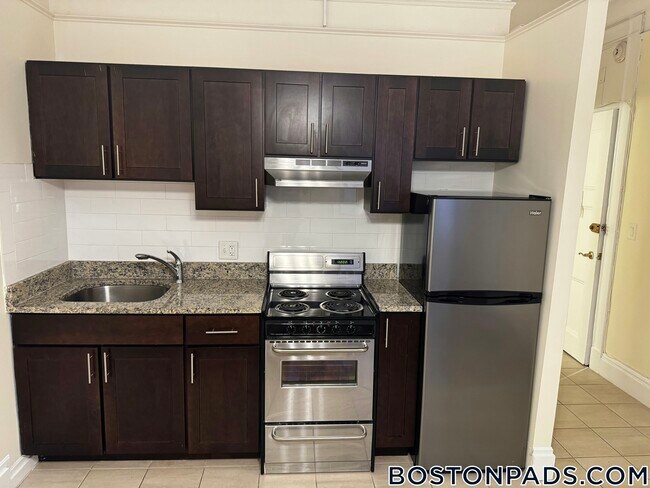 62 Boylston St in Boston, MA - Building Photo - Building Photo