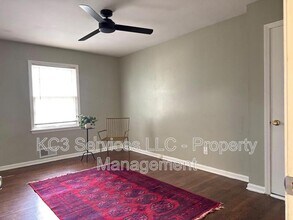 10419 College Ave in Kansas City, MO - Building Photo - Building Photo