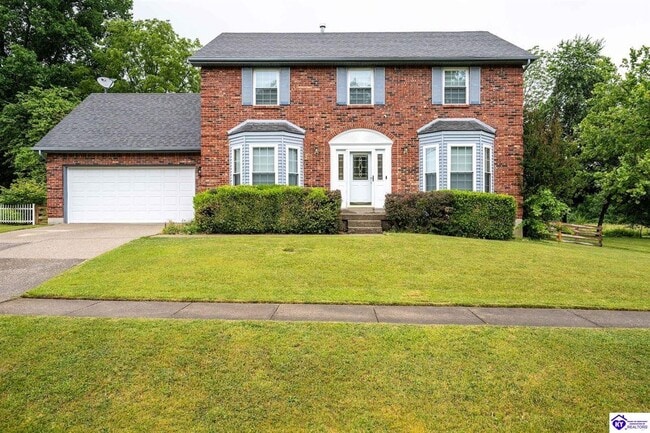 property at 1813 Lakewood Dr