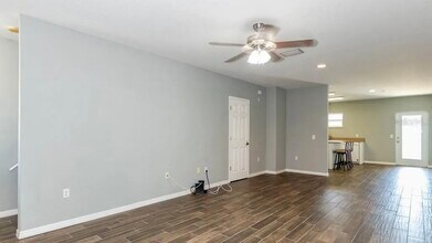 5313 Terraza Ct in Temple Terrace, FL - Building Photo - Building Photo