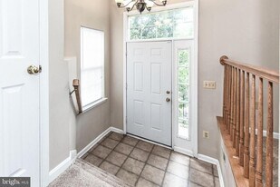 13100 Watchwood Ln in Fairfax, VA - Building Photo