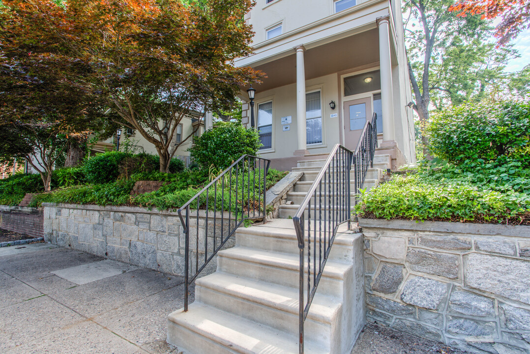 Campus Apartments in Philadelphia, PA - Building Photo