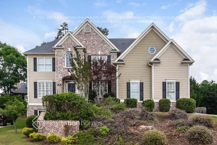 1931 Carriage Brook Ct in Dacula, GA - Building Photo