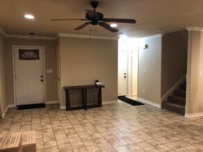 122 Bolero Way in Huntsville, TX - Building Photo - Building Photo