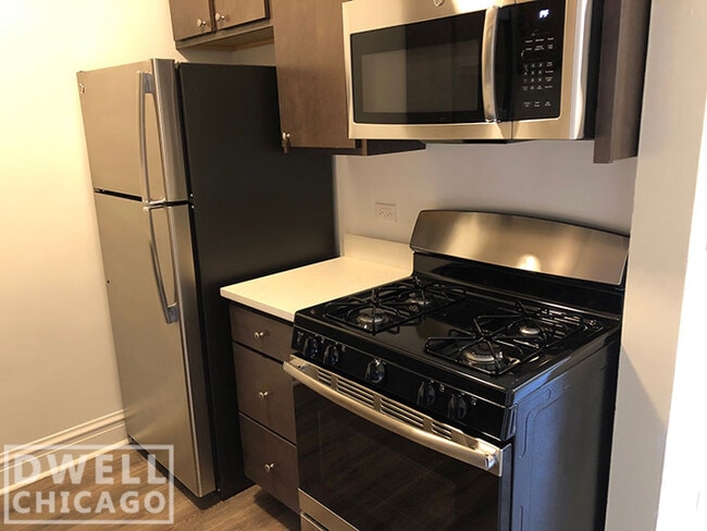 2934 W Palmer St, Unit 2 in Chicago, IL - Building Photo - Building Photo