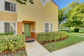127 Yacht Club Way-Unit -112 in Hypoluxo, FL - Building Photo - Building Photo