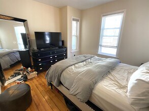 20 Radcliffe Rd, Unit 2 in Somerville, MA - Building Photo - Building Photo