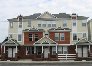 Center 800 Bldg 2 in Suffolk, VA - Building Photo - Building Photo