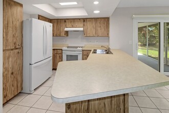 145 Hourglass Dr in Venice, FL - Building Photo - Building Photo