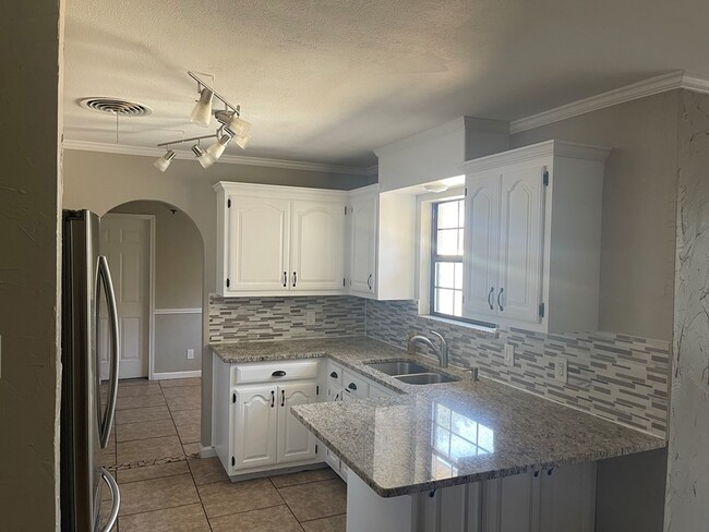 2116 Bonham Ave in Odessa, TX - Building Photo - Building Photo