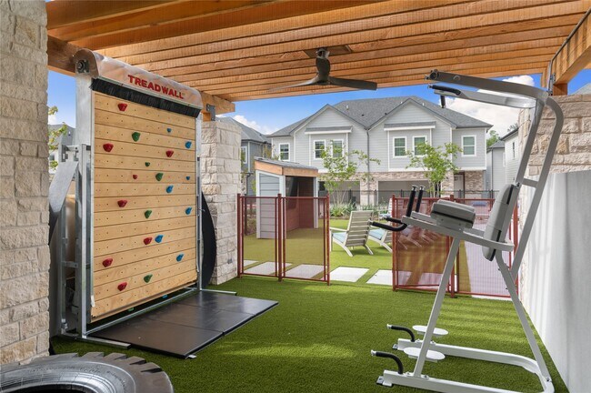 28328 Birnham Woods Dr