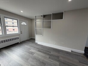 830 E Broadway in Long Beach, NY - Building Photo - Building Photo