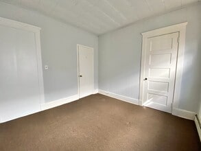 311 Magnolia St, Unit 1R in Highland Park, NJ - Building Photo - Building Photo