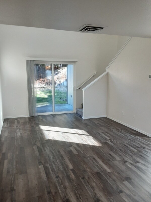 1872 NE Fairview Ave in Grants Pass, OR - Building Photo - Building Photo