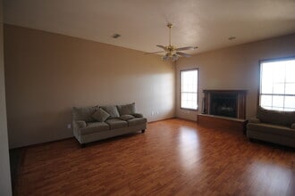 308 Wilmington Cir in Clovis, NM - Building Photo - Building Photo