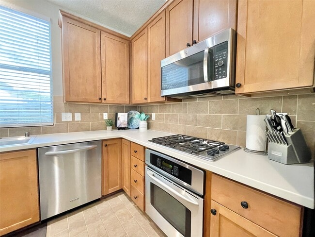 property at 46 Flickering Sun Ct