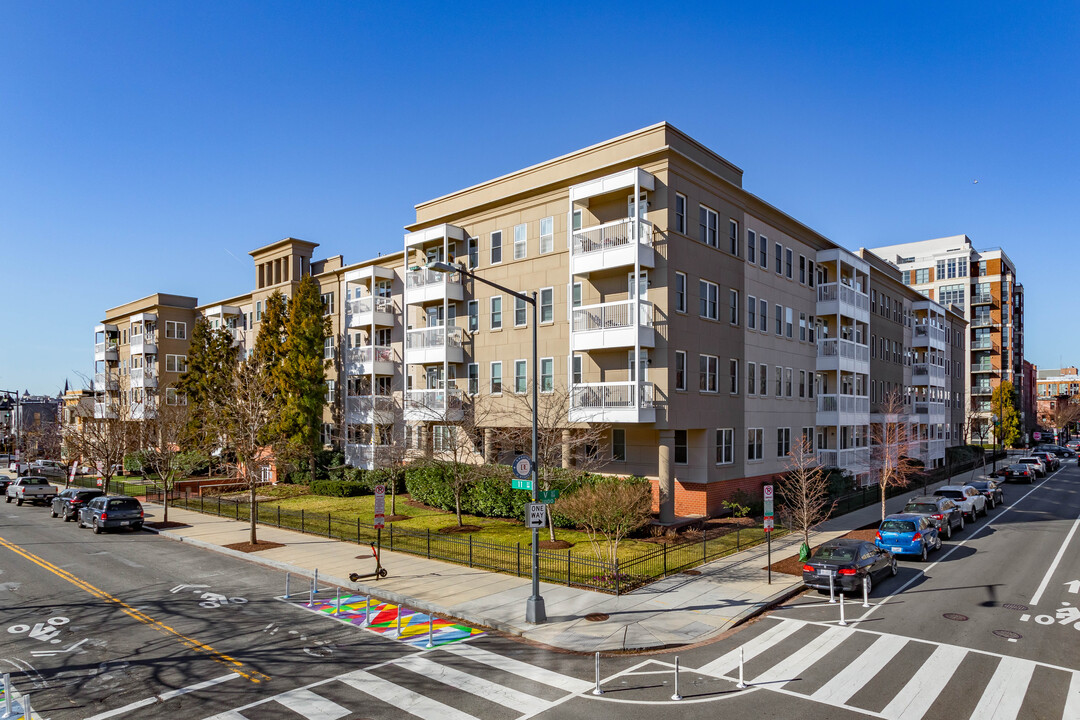 Lincoln Condominium in Washington, DC - Building Photo