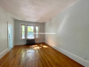 1789 Commonwealth Ave, Unit 3 in Boston, MA - Building Photo - Building Photo