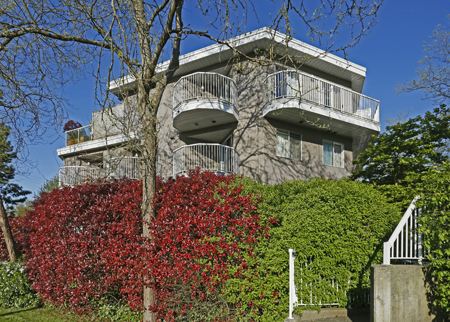 2023 Franklin St in Vancouver, BC - Building Photo - Building Photo