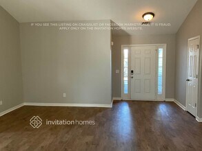 8715 Covestone Dr in Gainesville, GA - Foto de edificio - Building Photo