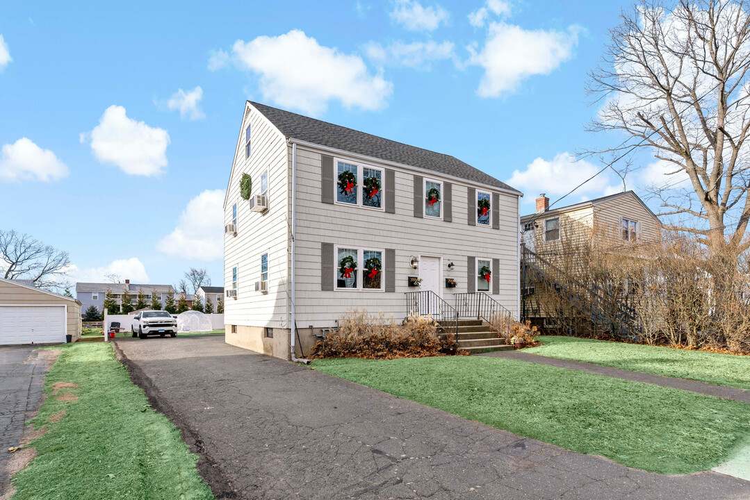 788 Reef Rd in Fairfield, CT - Building Photo