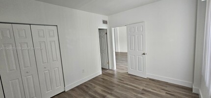 3501 Jackson St, Unit 302 in Hollywood, FL - Building Photo - Building Photo