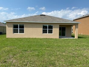 2653 Grand Central Ave in Tavares, FL - Building Photo - Building Photo