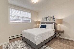 The Winston in Calgary, AB - Building Photo