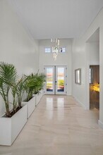 755 116th Ave in Treasure Island, FL - Building Photo - Building Photo