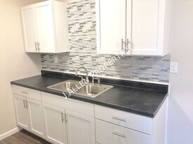 1807 Parker Cir in Norfolk, NE - Building Photo