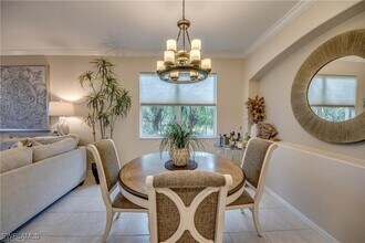 14776 Calusa Palms Dr in Ft. Myers, FL - Building Photo - Building Photo