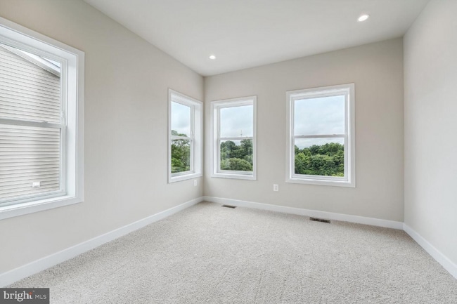 2512 Elvans Rd SE, Unit 2 in Washington, DC - Building Photo - Building Photo