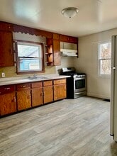 126 Clinton St in Austin, MN - Building Photo - Building Photo