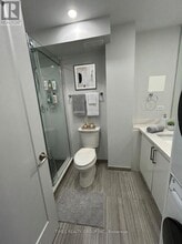 15 Walmer Rd in Toronto, ON - Building Photo - Building Photo