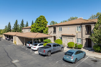 Bella Rose Villas in Sacramento, CA - Building Photo - Building Photo