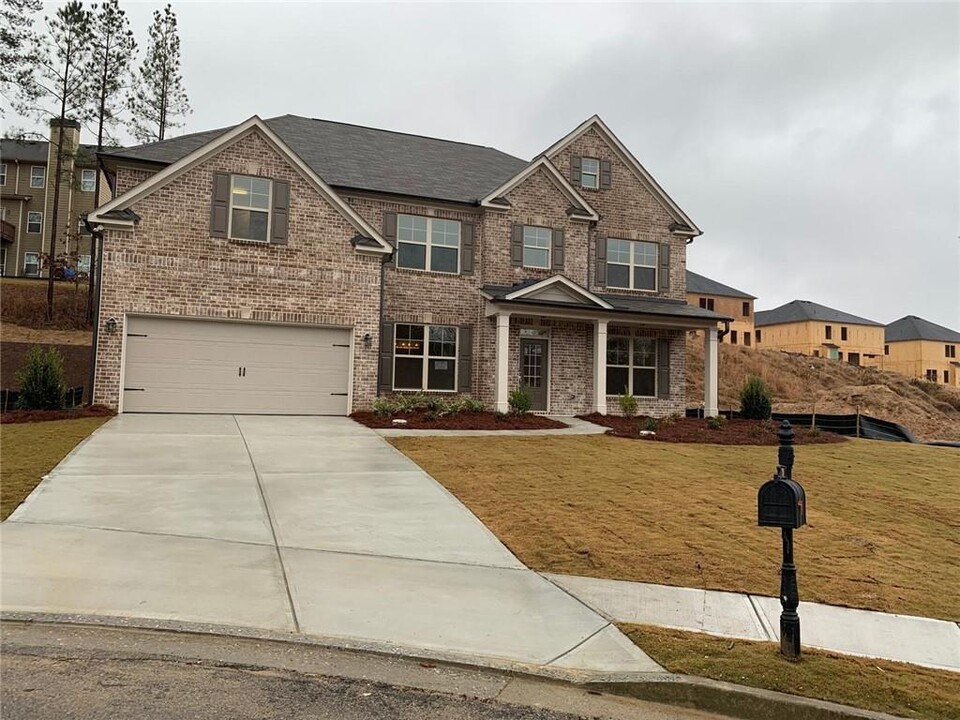 132 Carlton Ct in Acworth, GA - Building Photo