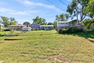 12865 Valley St in Omaha, NE - Building Photo - Building Photo