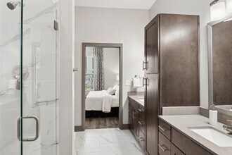 The Terra Apartment Homes in Louisville, KY - Foto de edificio - Building Photo