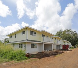 37 Cypress Ave in Wahiawa, HI - Foto de edificio - Building Photo