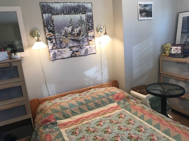 520 E 81st St, Unit 12C in New York, NY - Foto de edificio - Building Photo