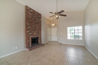 677 W Shawnee Dr in Chandler, AZ - Building Photo - Building Photo