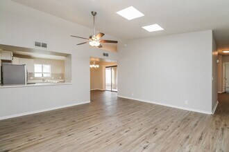 11146 N 82nd Dr in Peoria, AZ - Building Photo - Building Photo