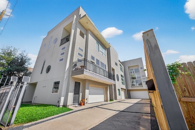 property at 5235 Larkin St