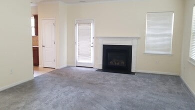 308 Windy Peak Loop in Cary, NC - Building Photo - Building Photo