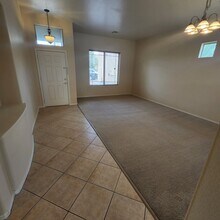 7539 W Desert Crystal Ct in Tucson, AZ - Building Photo - Building Photo