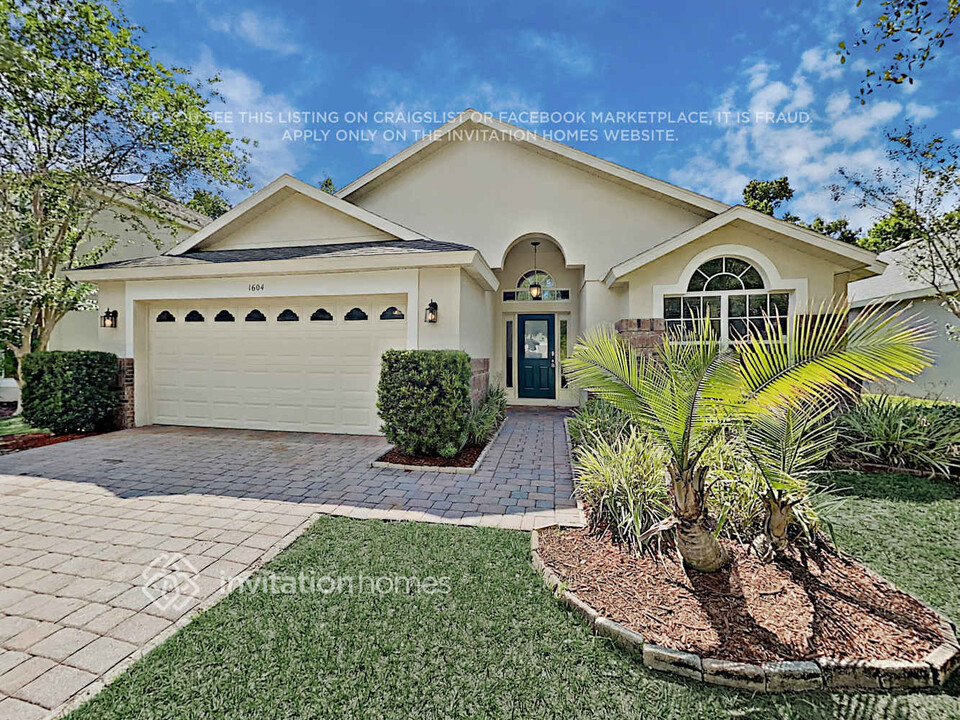 1604 Song Sparrow Ct in Sanford, FL - Foto de edificio