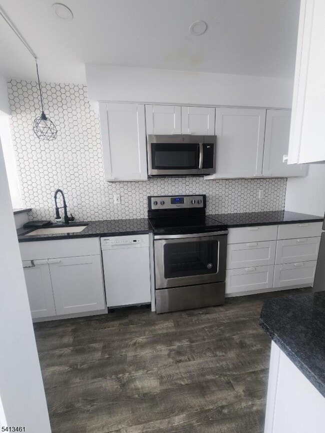 property at 31 Kensington Rd