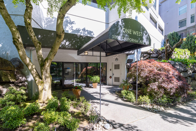 One West Condominiums in Seattle, WA - Foto de edificio - Building Photo