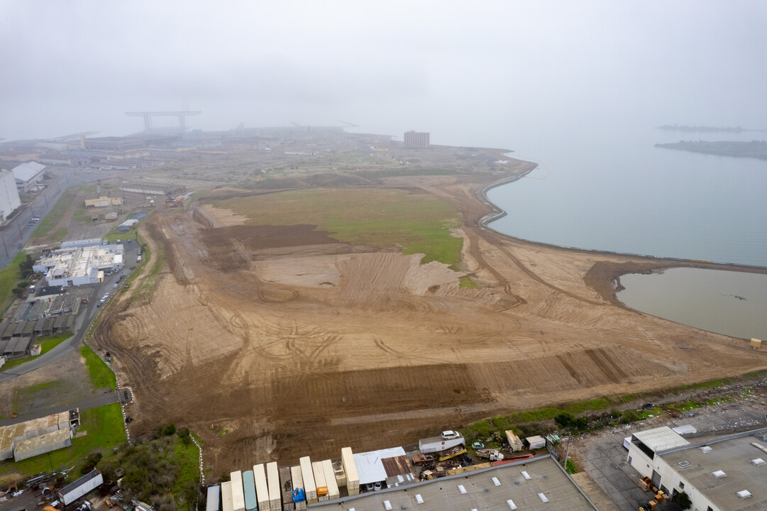 Crisp Rd in San Francisco, CA - Building Photo